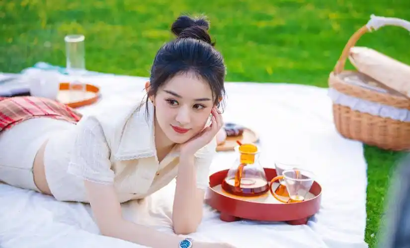 赵丽颖:时尚资源明显回升,古风造型惊艳众人_风格_感觉_邱邱