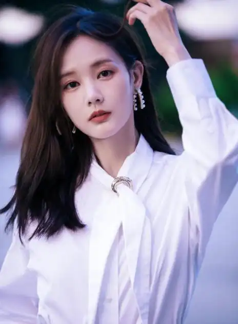 李一桐出道以来,出演过不少电视剧,她为什么不火呢