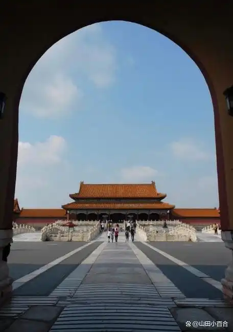 故宫专辑:与600岁的皇宫对话,中国文物收藏最丰富的博物馆