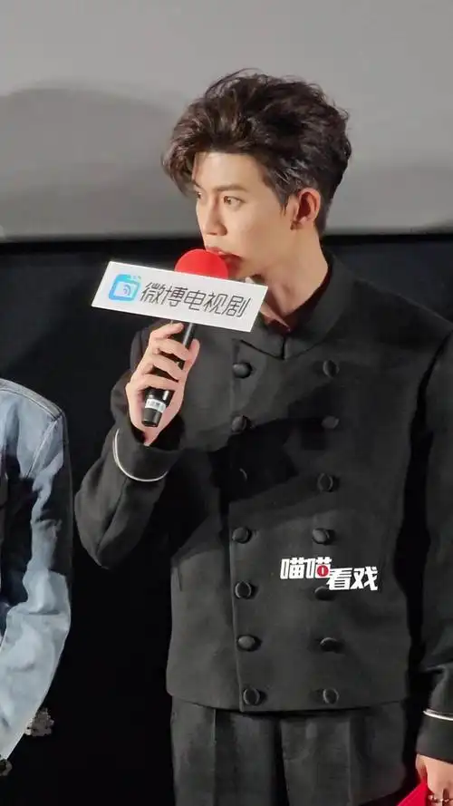 任嘉伦采访中说烈焰的内容不会让大家失望不注水一环扣一环