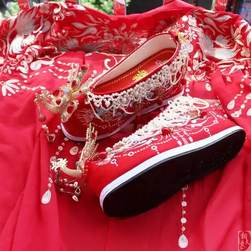 原创古风汉服鞋子女内增高跟明制绣花中式秀禾婚鞋大凤头喜字厚底