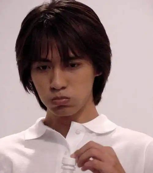 "花泽类"近照晒出看清照片后,网友表示这不是梁朝伟,没弄错吧?_周渝民