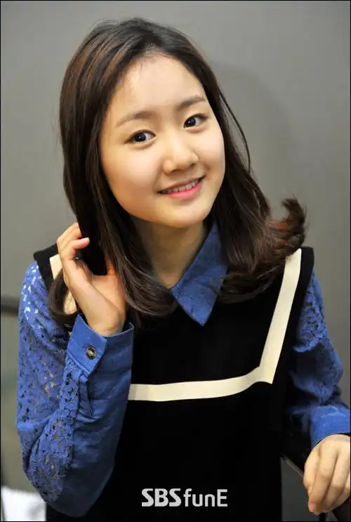 【童星陈智熙(15岁)】【采访】2014 jtbc月火剧《我们能相爱吗》媒体