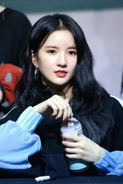 演艺经历女性别硬糖少女303限定组合gugudan(已解散)所属组合wonder