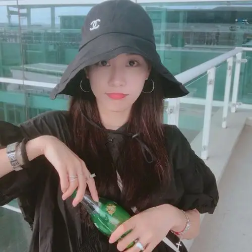 王霏霏solo出道!