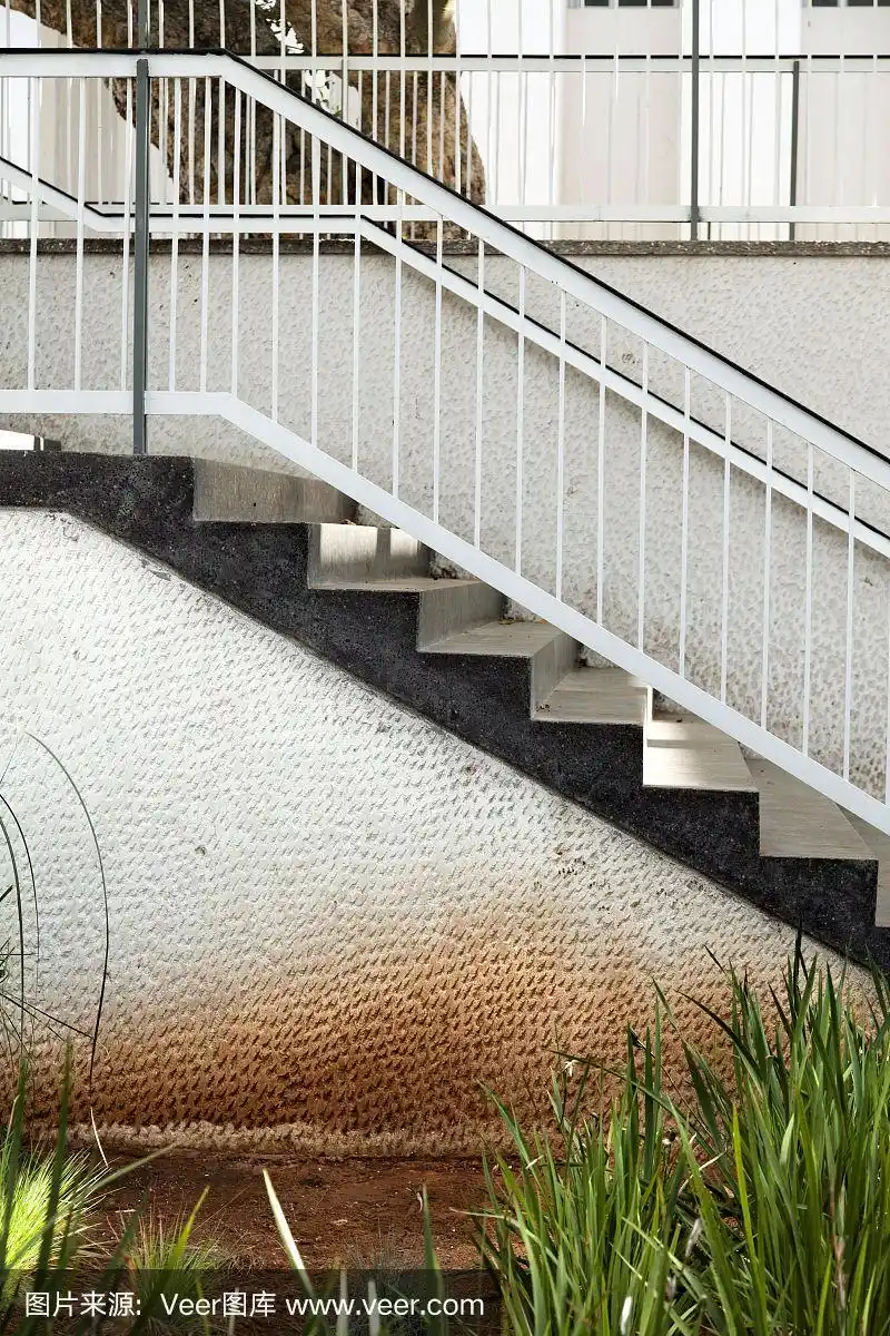 户外露台上楼梯