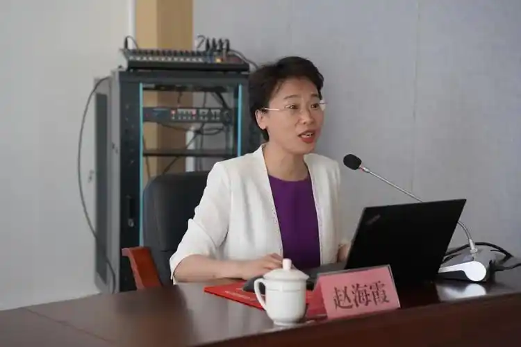 活动现场,北京市盈科(烟台)律师事务所赵海霞律师围绕《民法典下彩礼