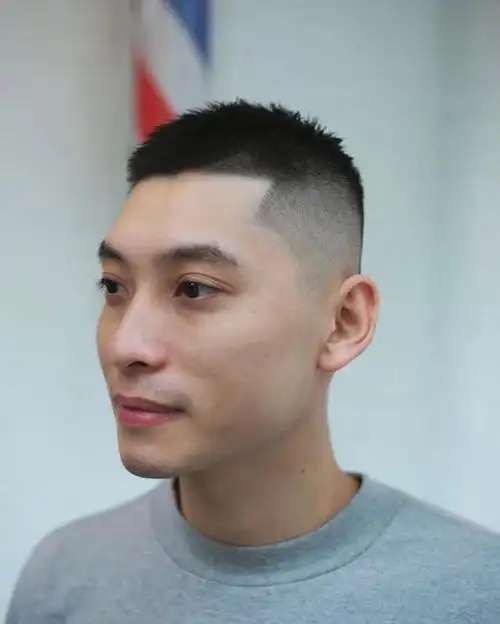 m发际线,当圆脸,减龄男士短发#方圆脸形发型参考