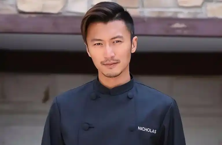 比哥哥谢振轩还帅,没想到谢霆锋小儿子谢振南才是个"明星脸"_腾讯新闻