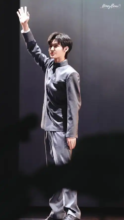 张真源全员加速中##张真源音乐剧