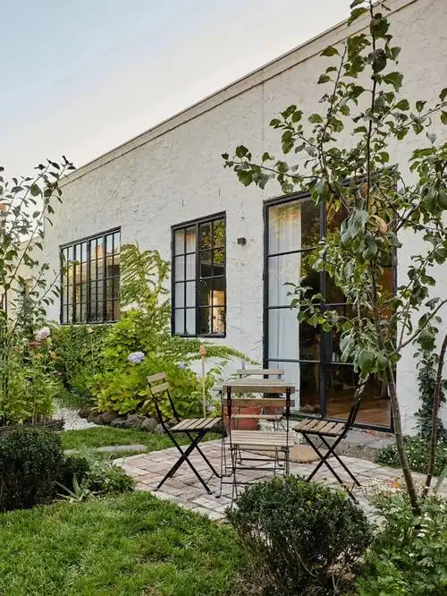 带小菜园的惬意自然风小院花园设计14