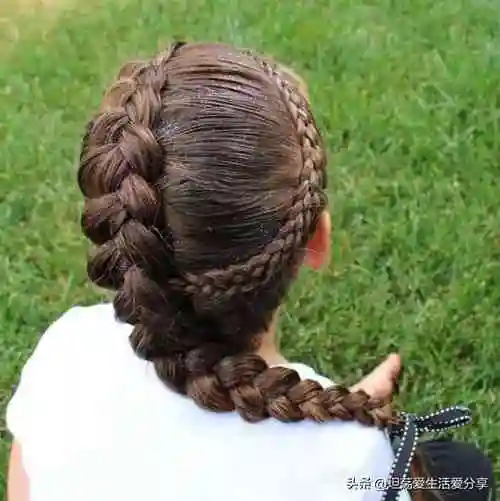 小女孩发型扎法100种(简单又好看的甜美可爱发型扎发图解)