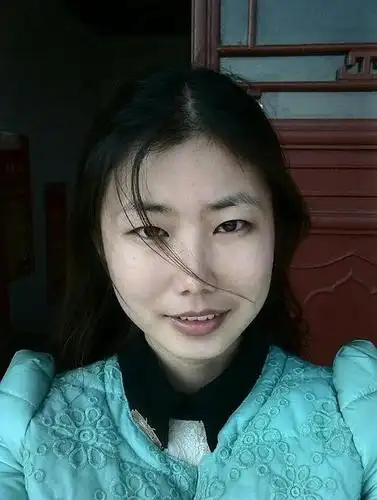 (爆照)我就是个普通人,想让自己好看点,所以说要不要割个.