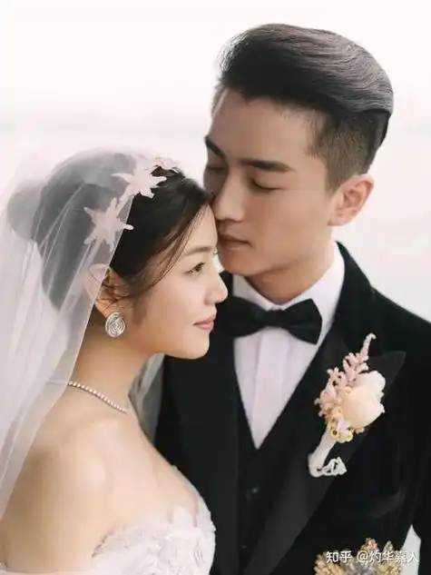 有没有朋友看婚纱照和我一样甜的?我肯定有很多.