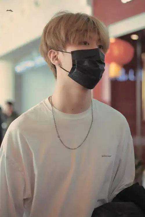 (图/junerain0616·范丞丞 文/ryomania)下载「爱豆app」 了解偶像的