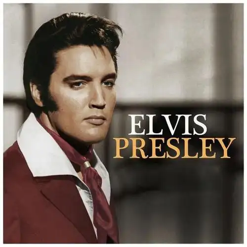 于猫王经典的牛仔裤和夹克,后来发展为油腔滑调的形象,特点是长鬓角