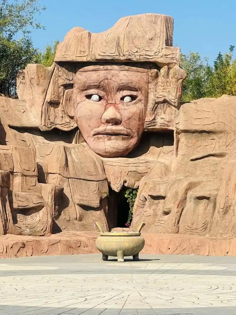 辽宁|人生建议👹牛河梁遗址博物馆必去 位置:牛河梁遗址博物馆位于