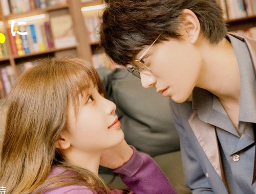 《月光变奏曲》爆火!虞书欣本色演元气少女,丁禹兮日系男神圈粉