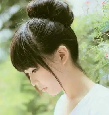 丸子头女生丸子头图片6