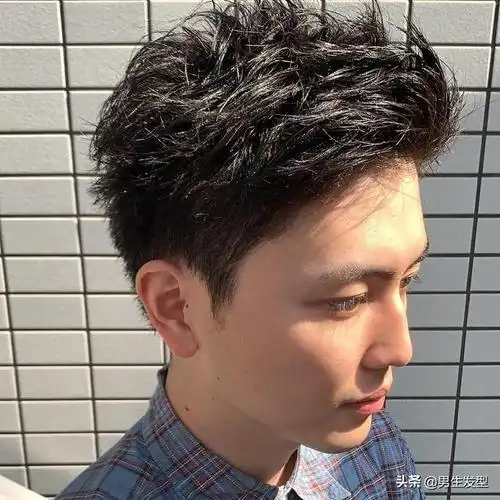今夏10款最帅气的男生发型5种风格让你清爽又时尚