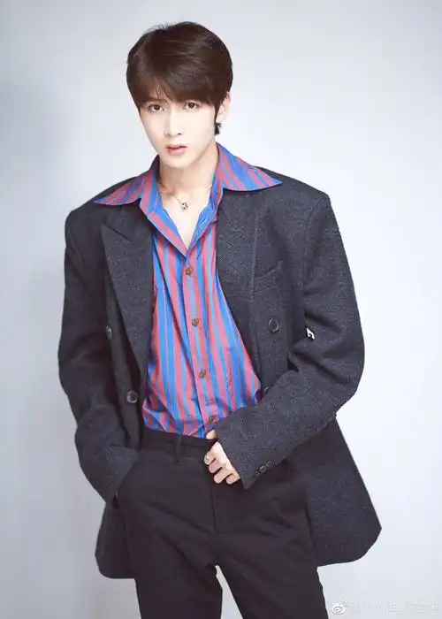 提到选秀帅哥第一个想到陈宥维是那种很容易让人记住的长相