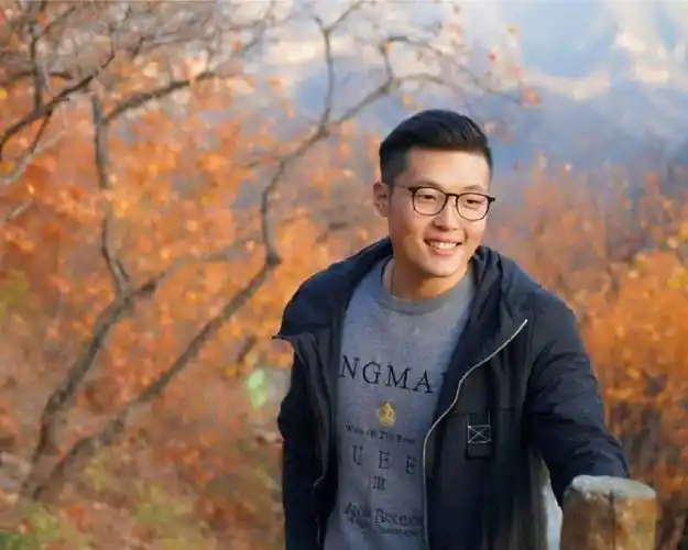 优质单身男青年:北京 | 93年 | 176 | 已购房的阳光运动帅小伙