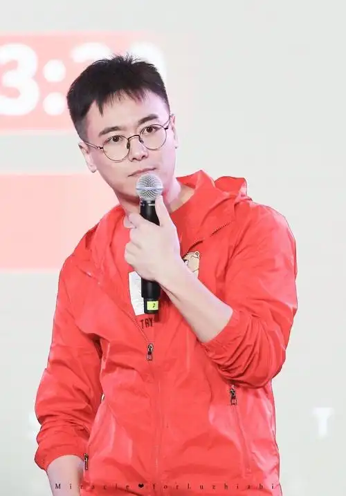 配音演员路知行称呼粉丝为屌丝网友别把没礼貌当真性情