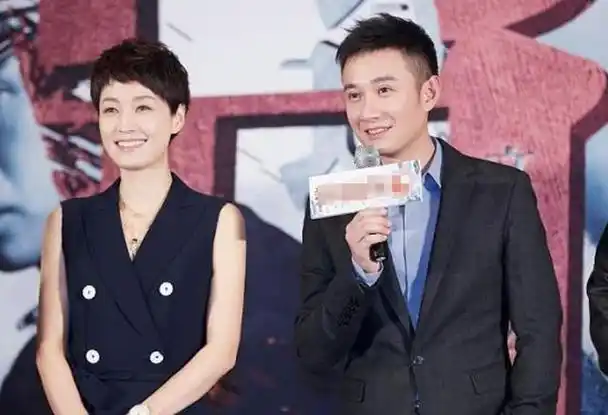 文章当然也不淡定了,见到张博的同学们都在追求自己的心上人,于是他