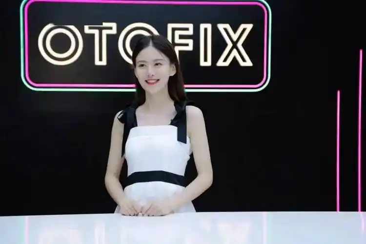 预告湖南娱乐频道主持人李佳邀您畅享尝新节