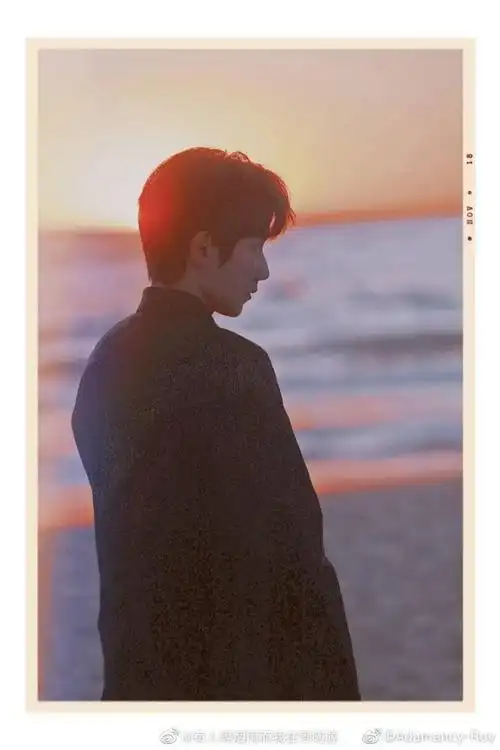 王源背影杀大合集,宽厚温暖魅力无限