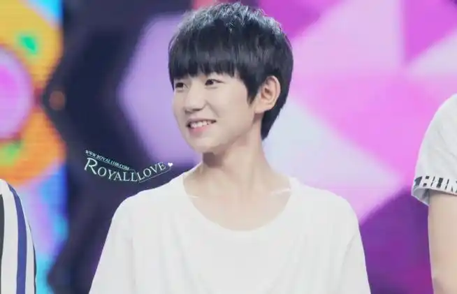 王源客厅狂欢巡演