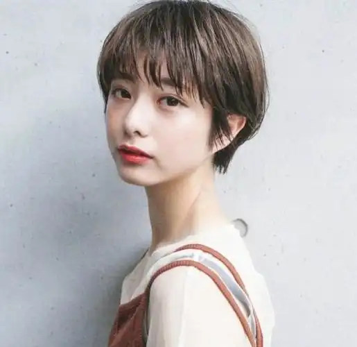 又刮起短发风了?小姐姐这短发造型少见的高贵感,可爱还性感