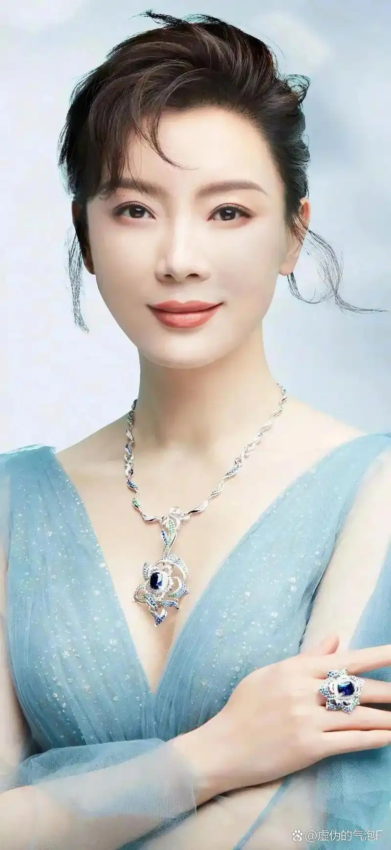 越老越有味道的六位女明星,第一位李小冉,李小冉出道以来就被贴上了