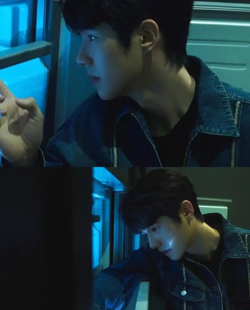 刘昊然复古光影大片 氛围感十足,完美侧颜眼神对视在心动啊