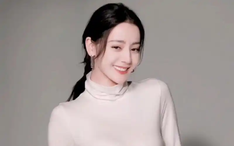 直接把我迷成傻子 热巴啊到底还有多可能性是我不知道的 【迪丽热巴】