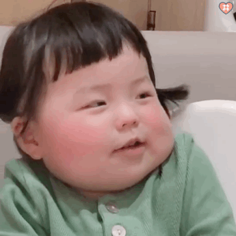 萌娃丸子妹表情包动图 胖脸特效版本来了 看你都胖成啥样了 别再搞我