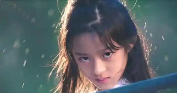 10位零零后小花,争奇斗艳各显神通,谁能成为国民妹妹