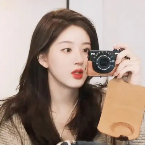 75 赵露思|07    发现不知不觉修成了闺蜜头像#赵露思