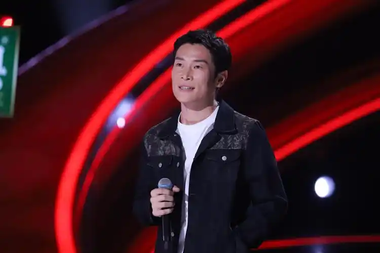 金典《2020中国好声音》学员赵紫骅:舞台不自信险酿遗憾,老人资历新