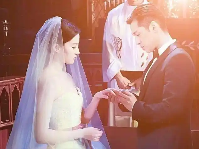 【一点资讯】胡歌刘亦菲疑似恋情曝光?