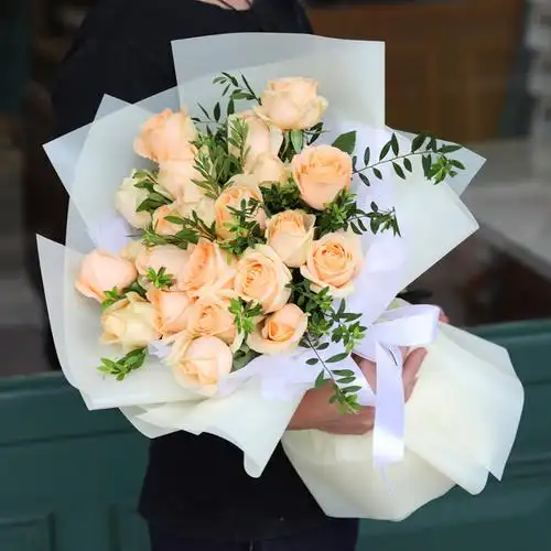 爱要大声说出口21枝香槟玫瑰韩式花束