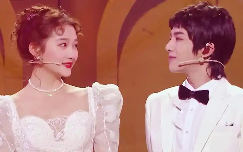 王牌对王牌华晨宇关晓彤流星下的愿