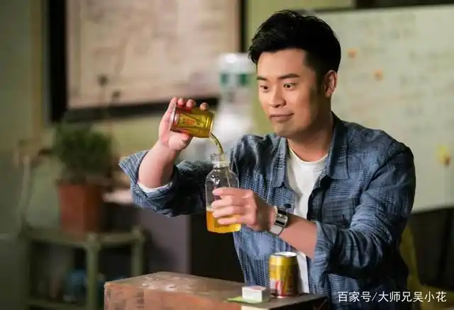 《向往的生活》陈赫为什么把乌龟起名"动霸"?和tua组合有关