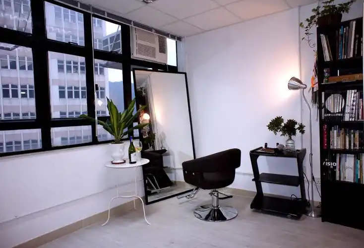 > (屯门) 香港 上门剪发 发型屋salon列表