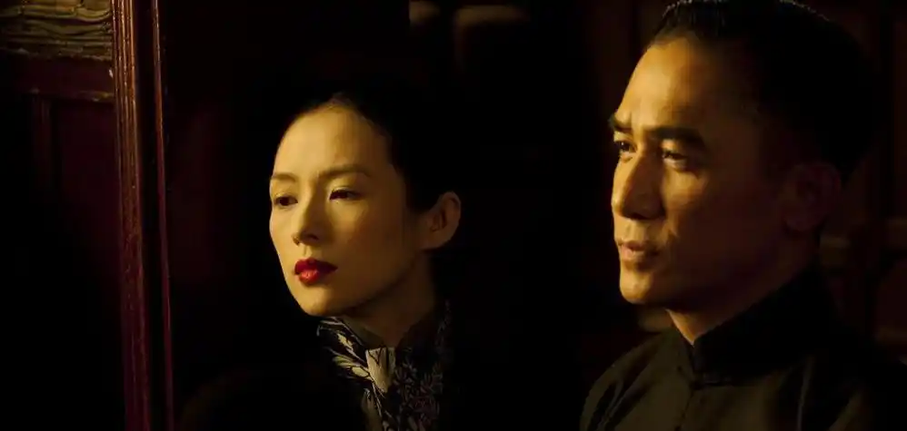 王家卫的电影台词,总有一句"击中你的内心"(图14)