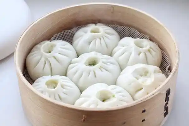 这菜自带特殊香气,蒸包子口感一流,透白暄软倍儿鲜美,真解馋!
