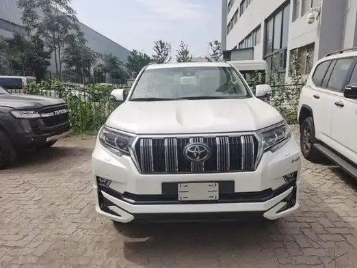 23款丰田霸道40参数与报价545万起售