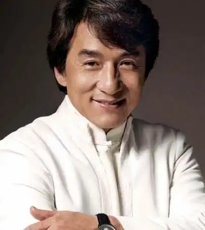 图成龙多少岁了20岁已成千万富翁