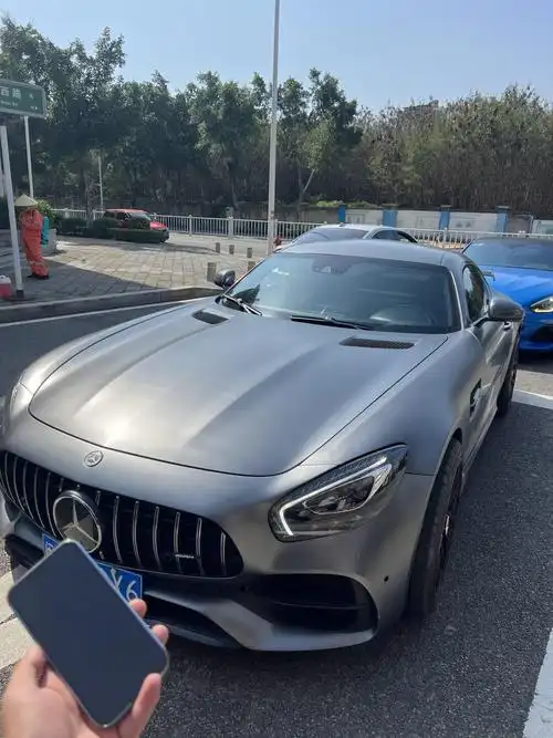两门amg gt跑车 这又是多少男孩子的梦想啊 真的太帅了_奔驰gt amg