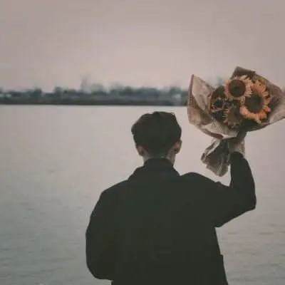 独一无二的手捧花好看浪漫情侣头像